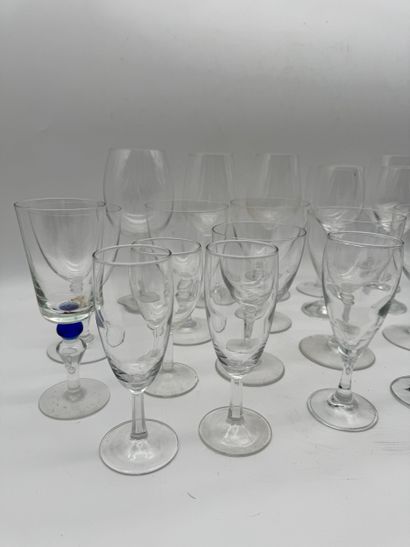 Set of 20 crystal glasses - Mismatched set
A...