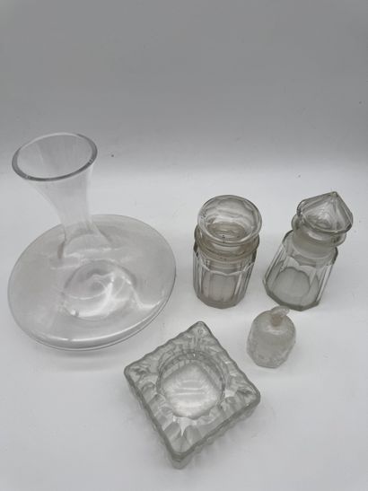 Set of 5 glass pieces including decanter...