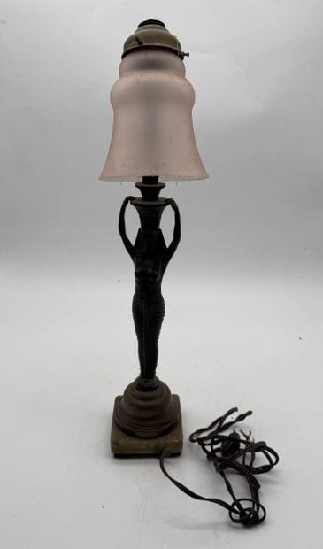 Lamp with Egyptian decoration, Art Deco style
Table...