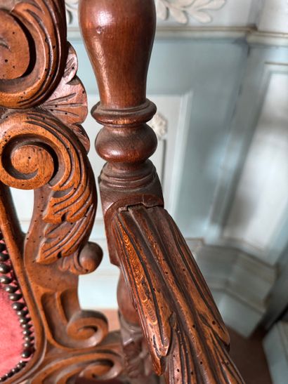 Fauteuil de style Louis XIII (XXe siècle)
En...