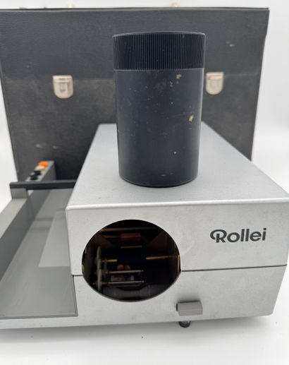 Rollei - P66A slide projector
Metal and plastic...