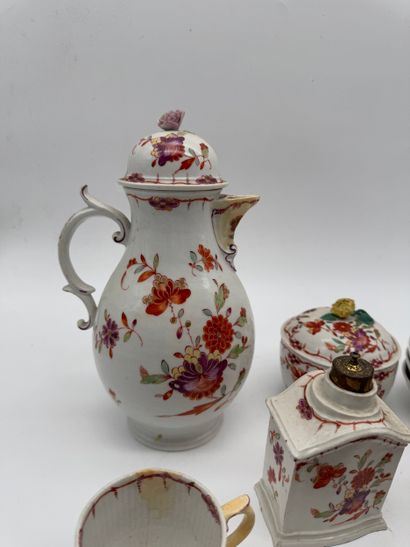 Porcelain tea set with floral design
Porcelain...