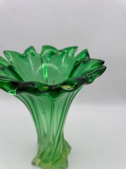 Murano (XX century) Green blown glass vase
Green...