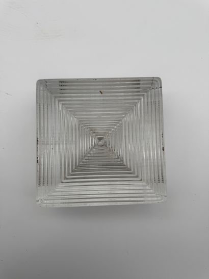 Val Saint Lambert - Crystal paperweight
Square...