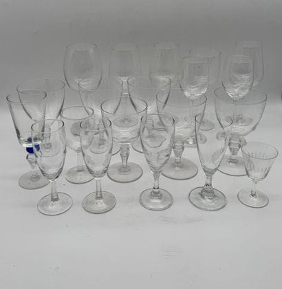 Set of 20 crystal glasses - Mismatched set
A...