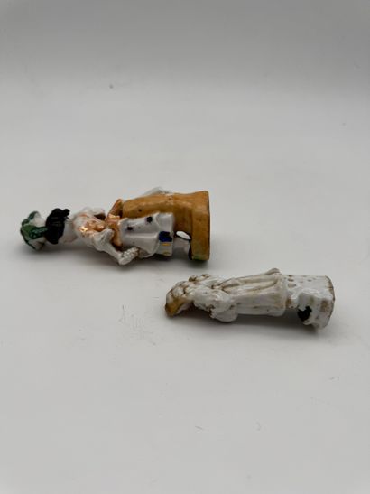Set of two German porcelain figures
Set comprising...