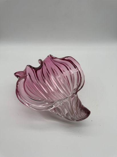 Pink glass basket in the shape of a shell...