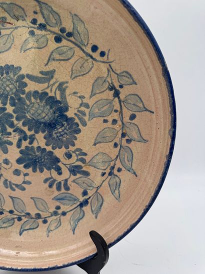 Ceramic dish - Blue floral design
Ceramic...