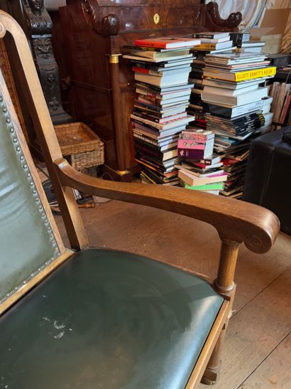 Fauteuil Style néo-Renaissance / néo-gothique
Fauteuil...