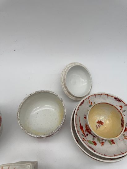 Porcelain tea set with floral design
Porcelain...