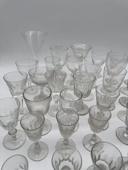 Set of crystal glasses Mismatched set
Set...