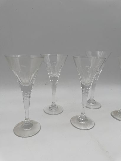 Set of 5 cut crystal champagne flutes
Set...