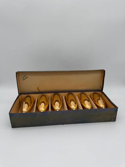 Suite of six Laeken champagne flutes (20th...