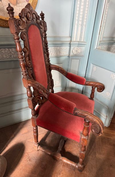 Fauteuil de style Louis XIII (XXe siècle)
En...
