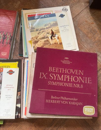 Set of 50 vinyl records - Classical music...
