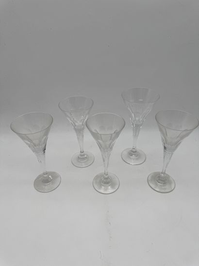 Set of 5 cut crystal champagne flutes
Set...