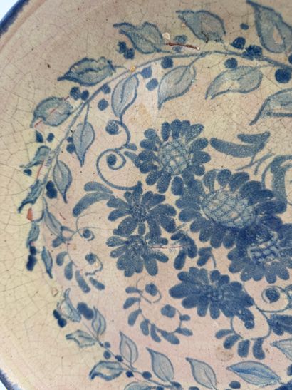 Ceramic dish - Blue floral design
Ceramic...