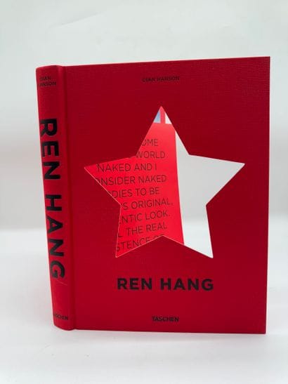 Ren Hang - TASCHEN
Ouvrage consacré à l’artiste...