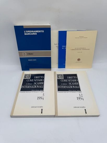 Set of 6 books on banking and European law,...
