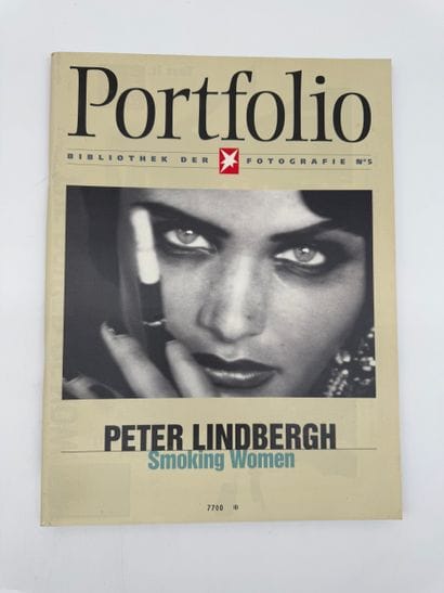 Peter Lindbergh Smoking Women Portfolio
A...