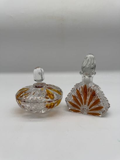 GERMANY CIRCA 1960
Toiletry set made of pressed...
