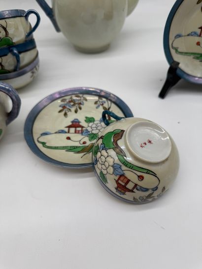 Service à thé en porcelaine, 22 pièces
Service...