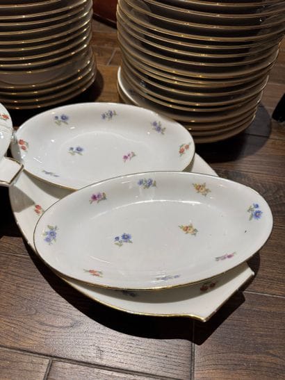 PL - Limoges Porcelain - White porcelain...