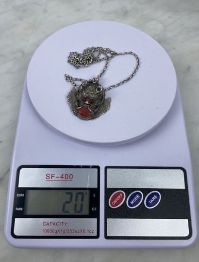 Lot Asie : collier en argent 925 à pendentif...