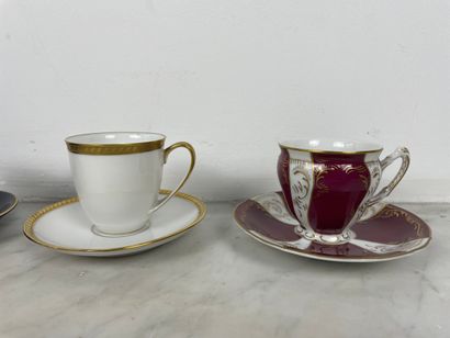 Ensemble de six tasses et sous-tasses en...