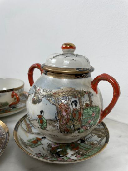 Japanese tea service, in the Kutani style,...