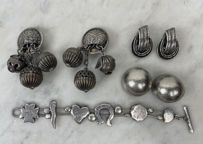 Lot de bijoux signés - Zoé Coste (BO pendantes...