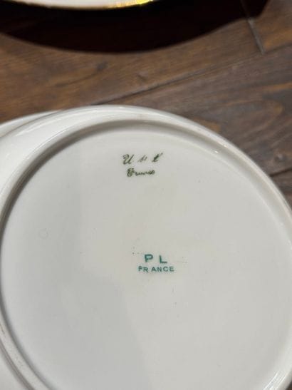 PL - Limoges Porcelain - White porcelain...