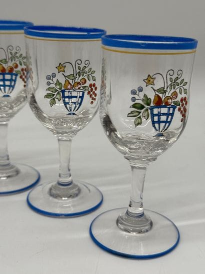 Set of six stemmed glasses with polychrome...