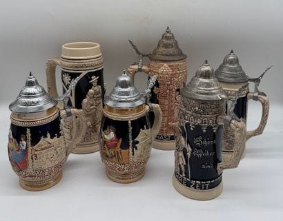 Lot de chopes à bière allemandes en grès,...
