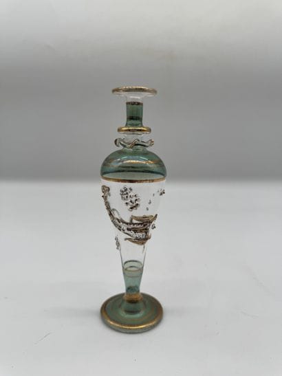 EGYPTE XXe SIECLE
Flacon de parfum en verre...