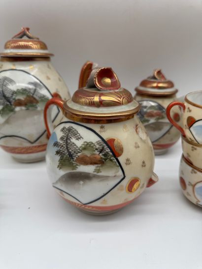 Service à thé et café en porcelaine, 36 pièces
Service...