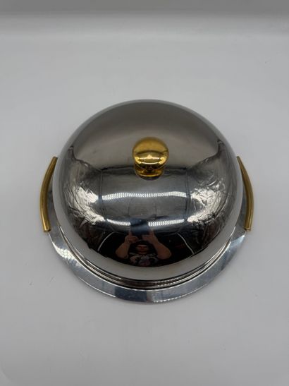 Cloche de service en métal argenté
Cloche...