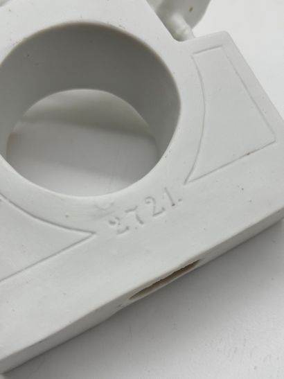 Lot de sujets décoratifs en porcelaine et...