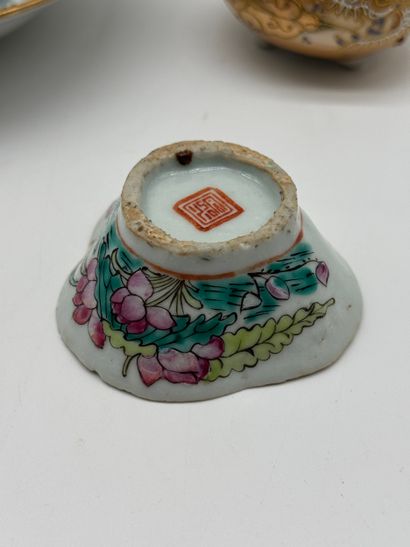 Lot de porcelaines chinoises décorées
Lot...