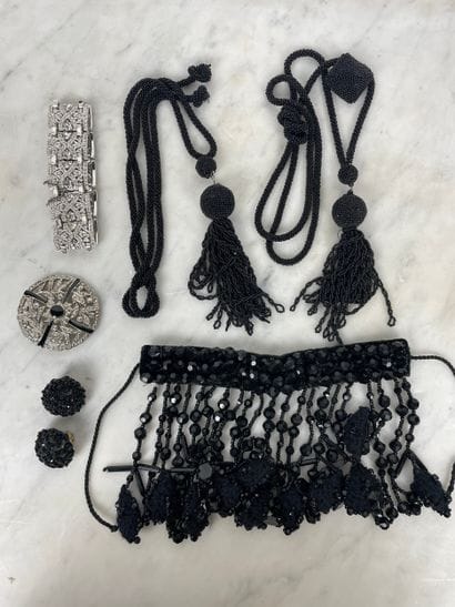 Ensemble de bijoux fantaisie (XX siècle -...