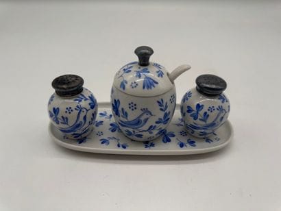 ROSENTHAL SELB “U.S. ZONE” CIRCA 1946–1949
Porcelain...