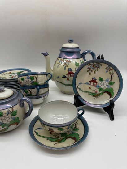 Service à thé en porcelaine, 22 pièces
Service...