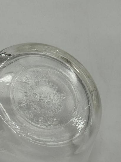 Glassware and Small Metalware Set - 13 pieces
Set...