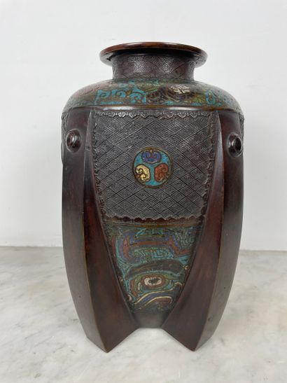 Japan, Meiji period (circa 1880-1900) - Four-lobed...