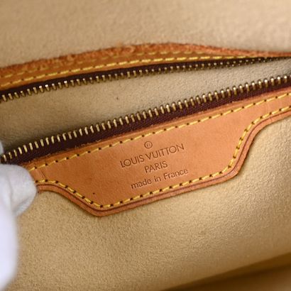 LOUIS VUITTON “Vivacite” bag in brown Monogram...