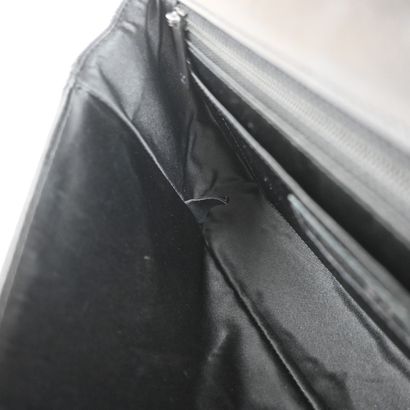 CHANEL Sac « Travel Line Flap » en nylon...