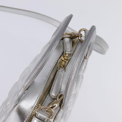 CHRISTIAN DIOR Sac « Lady cannage » en cuir...