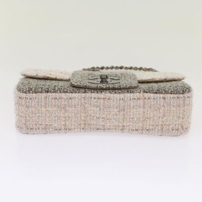 CHANEL Sac « Classic Flap Clutch with Chain...