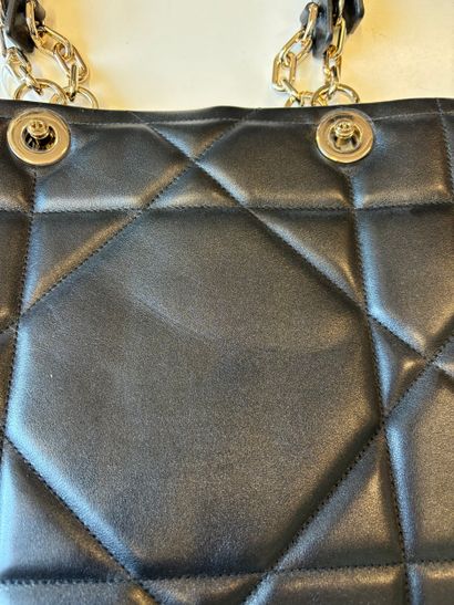 CHRISTIAN DIOR Sac « Essential Tote » en...