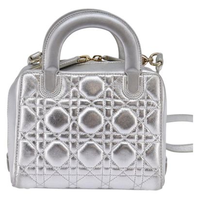 CHRISTIAN DIOR Sac « Lady cannage » en cuir...